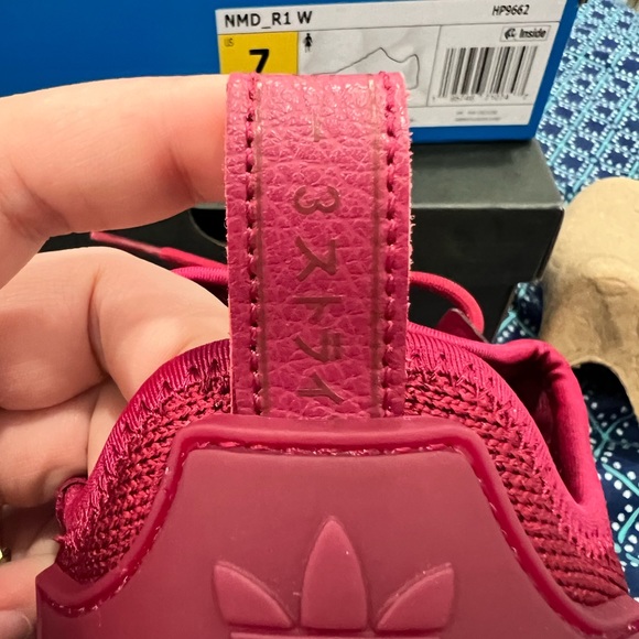 W7 Adidas NMD R1 Legacy Burgundy - Picture 7 of 9